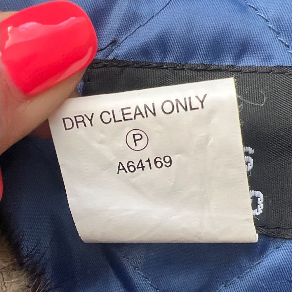 Like New! Dennis Basso Blue Denim Jacket Lined with Faux Fur in Size 2X - Picture 9 of 11